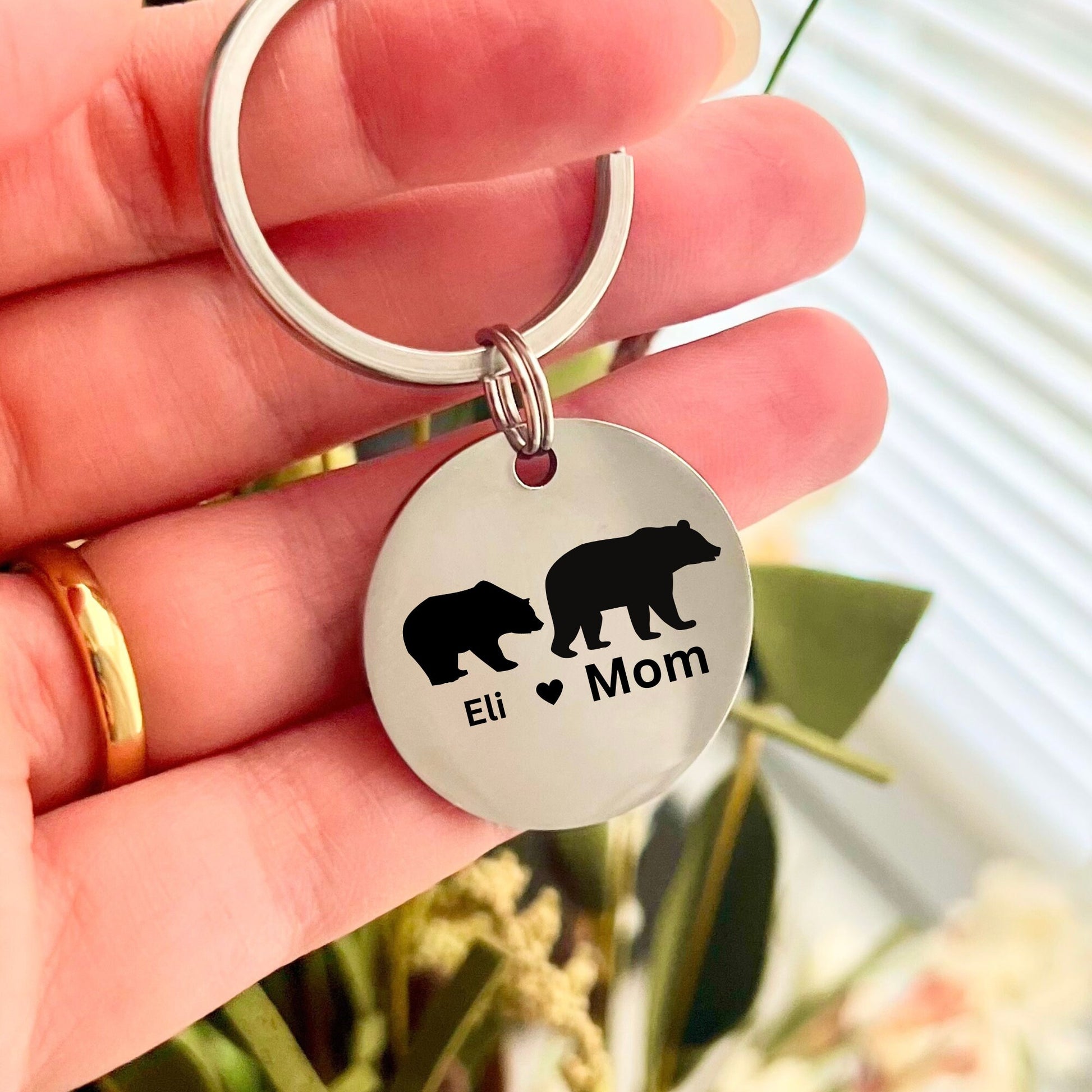 Personalized Mama Bear Keychain - Handcrafted Gift for Moms