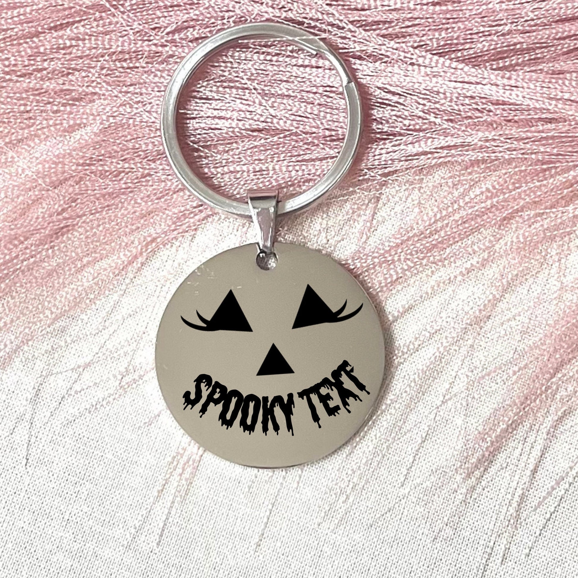 Personalized Stainless Steel Halloween Family Keychain - Spooky Custom Gift