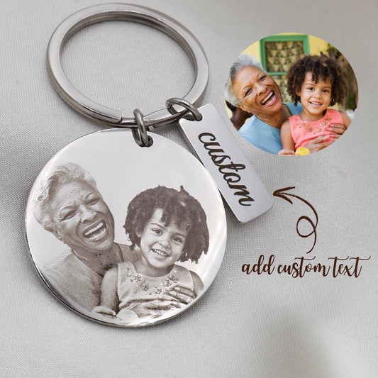 Personalized Photo Engraved Stainless Steel Keyring: Custom Portrait Charm